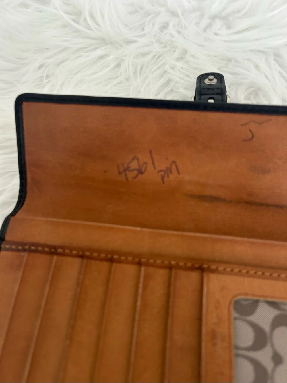Vintage Y2K Coach Black Leather Buckle Continental Wallet clutch